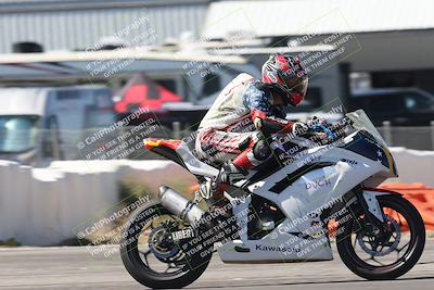 media/Oct-05-2025-CVMA (Sun) [[beeef4f201]]/Race 11-500-400(4)-350 Supersport/